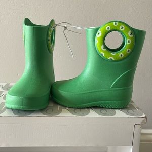 NWOT Okabashi Rain Boots Size 5